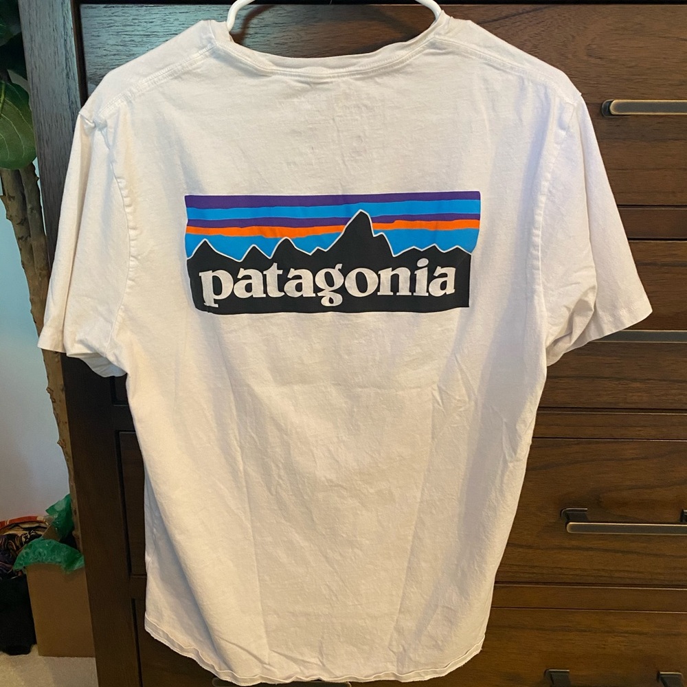 Patagonia P-6 Logo Responsibili-Tee